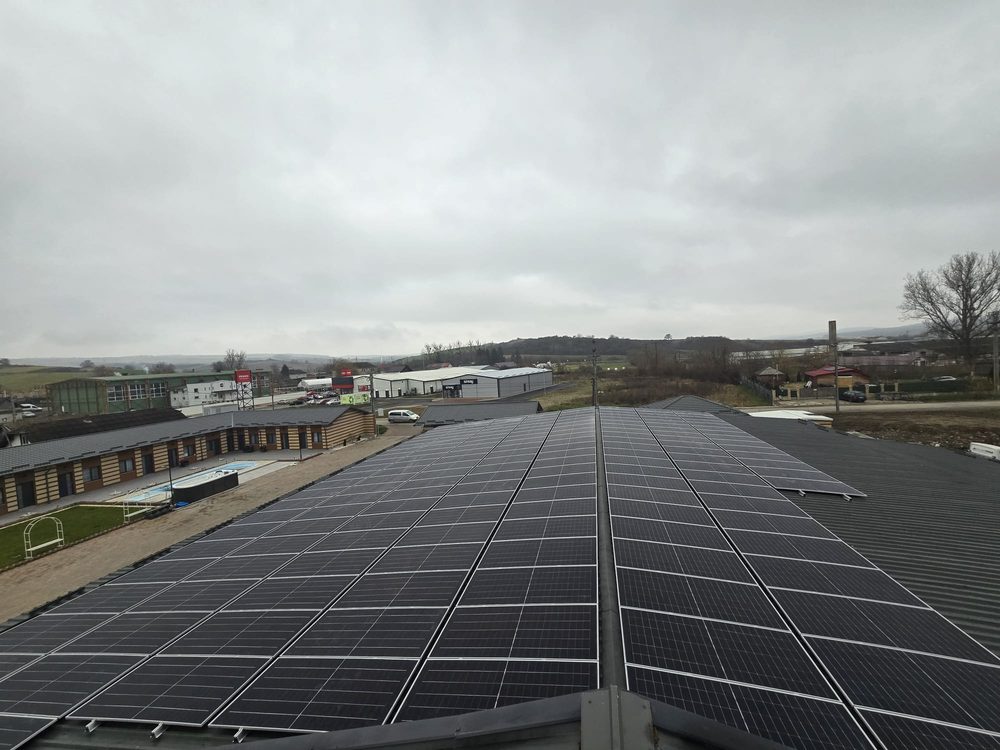 Sistem fotovoltaic montat pe acoperiș plat fără găurire — 20-300 kW